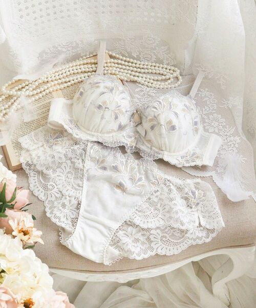 Risa Magli / リサマリ ブラ | リーゼル ブラジャー (B-C) ＜Side Shape（サイドシェイプ）＞ | 詳細24