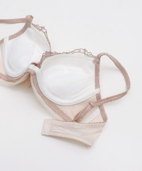 Risa Magli / リサマリ ブラ | ラーレ ブラジャー (B-C) ＜リサマリミラクル谷間ブラ＞ | 詳細23