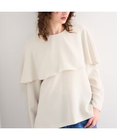 <b>【セットアップ対応】【洗える】<br>衿元に華やぎを添えるケープデザインブラウス<br></b><br>■Design■<br>スタイリングに華やかさをプラスするラッフル襟ブラウス。<br>前後アシンメトリーなバランスで配したラッフルで、モードな印象に仕上げました。<br>トリアセテートの滑らかで落ち感の良いエアリーな素材が女性らしい雰囲気を演出してくれます。<br><br>・緩やかなフレアーを入れた人気のケープデザイン<br>・落ち感があり、ボリューム感はありつつも着ぶくれしにくい素材<br>・後ろ裾が長いイレギュラーヘムでボトムINしやすい<br>・グログランテープの引き手がついたバックファスナー開き<br>・同素材のボトムとセットアップで着用可能<br>・1枚でデニム合わせはもちろん、お仕事ブラウスとしても活躍<br>・襟を活かしてジャケットやカーディガンとのレイヤードも◎<br><br>■Color：ライトベージュ、ブラック<br>■同素材でタックフレアスカート（81042504）と、トラウザーパンツ（81052502）も展開していますのでセットアップで着用可能です。<br><br>■Fabric■<br>トリアセテート×ポリエステルの糸ミッションを使用したダブルクロス素材です。 ソフトでありながらエアリーな膨らみと反発感があり、キレイめで着心地が良いセットアップに最適な素材です。<br><br>■Styling■<br>ボリューム感のあるトップスなので、デニムやスラックスなどシンプルなボトムス合わせが◎<br>存在感のある襟で後ろのシルエットも抜かりなく大人可愛いです。<br>同素材のスカートにウエストをインしてワンピース見えにしてもOK！<br>ベージュのブラウスにはあえて同色にせず、ブラックのスカートを合わせてもバイカラーが素敵です。<br><br>■商品特性■<br>素材の厚さ：普通<br>素材の透け感：なし<br>素材の光沢：なし<br>素材の収縮性：あり<br><br>※モデル身長：172cm<br><br><br><br>■コンセプト■<br>【R-ISM リズム】<br>自然体で生きることが美しいというホリスティックビューティーの考え方を元に、忙しい日々のなかで大切なことのバランスを考える大人の女性のためのブランド。心やすらぐ空間に馴染む洋服を提案。<br><br>※撮影環境により光の当たり具合で色味が違って見える場合があります。 <br>※商品画像はサンプルのため、色味やサイズ、プリントの位置、仕様などに変更がある場合があります。 <br>※取扱いの注意については取扱い表示をご確認の上、着用をお願いします。<BR>