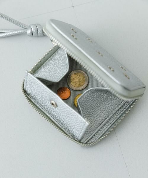 RODE SKO / ロデスコ 財布・コインケース・マネークリップ | ハートスタッズ二つ折りミニ財布 | 詳細10