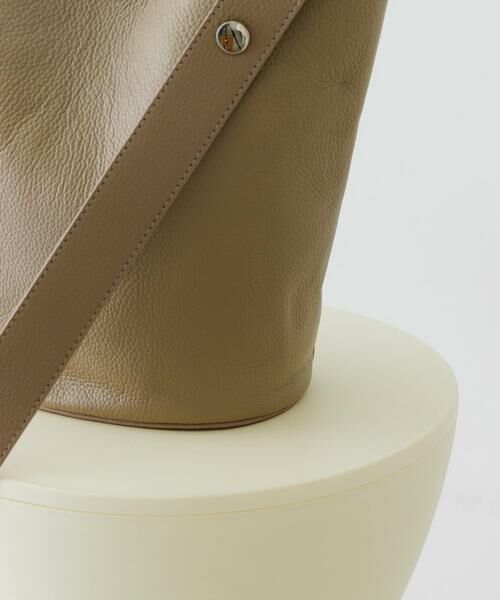 RODE SKO / ロデスコ ショルダーバッグ | 『別注』BEAURE×RODESKO　カウレザー2ベルトバケツバッグ | 詳細8