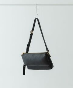 レザーボディバッグ