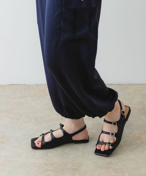 エルメス バンド付きフラットサンダル 2色セット 370310501_1.jpg