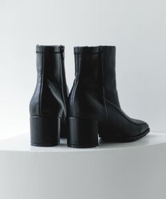 スクエアブーツ