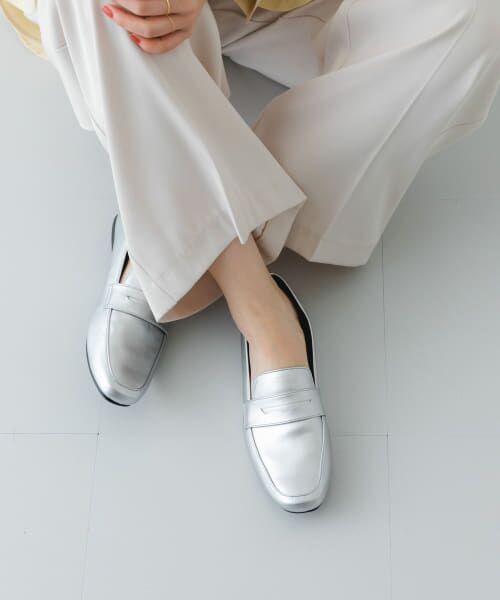 ロインツ39000オフ白40 新品　定価¥30800 ロインツ39000オフ白40 新品 定価¥30800 LOINTS japan – LOINTS