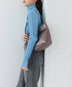 メタリックバケットバッグ