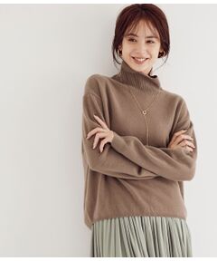 【WEB限定】カシミア混ニットバックスリットタートルネックニット