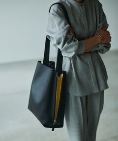 【E'POR】【ドラマ着用】【A4対応】 Y BAG Shoulder L（サイドジップショルダーバッグ）