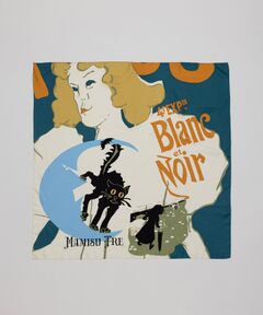 【素材】<br>上品な光沢のあるシルク綾素材<br><br>【デザイン・シルエット】<br>1800年代に活躍したフランスの画家ロートレックのリトグラフから大胆な構図でコラージュしたスカーフパターン。躍動的な当時のムードを感じるアーティスティックなコレクションです。<br>ブラック(01)：描写タッチのネコを中心に、バカンス中の女性や文字を組み合わせた柄<br>ベージュ(27)：代表的な黒い帽子の女性を大胆にのせた文字とのコンビネーション<br>サックス(48)：ミステリアスな女性と躍動感あるネコを組み合わせた印象的な柄<br><br>【カラー】<br>3色展開<br><br>【雑誌掲載】<br>otonaMUSE 10月号（8月28日発売）<br><br>※画像の商品はサンプルです。実際の商品と仕様、加工、サイズが異なる場合がございます。<br>※撮影場所やライティング、お使いのモニター環境によって色の見え方が異なる場合がございます。<br>※商品のカラーは画像の色味をご参照ください。動画は仕様説明のため、色味が実物と異なる場合がございます。</br></br>手洗い・漂白、タンブル乾燥禁止