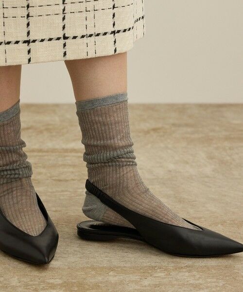 ROPE'/ロペ ポインテッドVカットパンプス ブラック(01) 36 ROPE'/ロペ ポインテッドVカットパンプス ブラック(01) 36