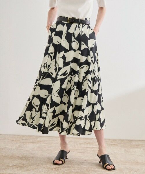 ROPE' / ロペ ミニ・ひざ丈スカート | DEVEAUXジオメトリックフラワーイージースカート | 詳細1