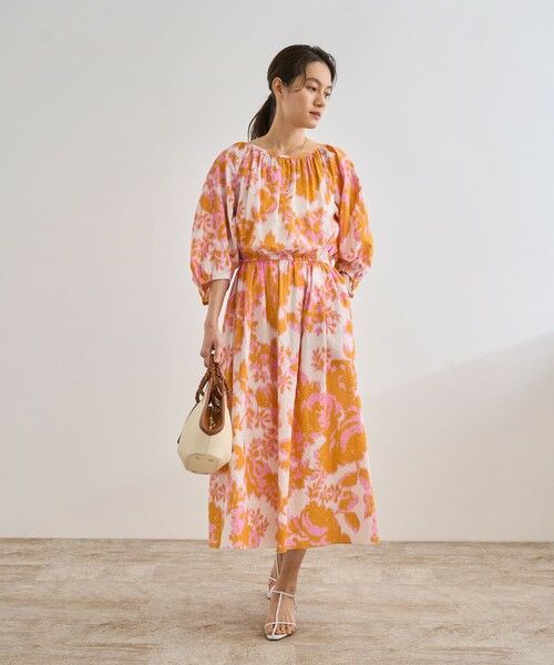 ROPE' / ロペ ロング・マキシ丈ワンピース | 【DEVEAUX（デヴォー）】別注ボカシフラワーウエストギャザーワンピース/洗える | 詳細1