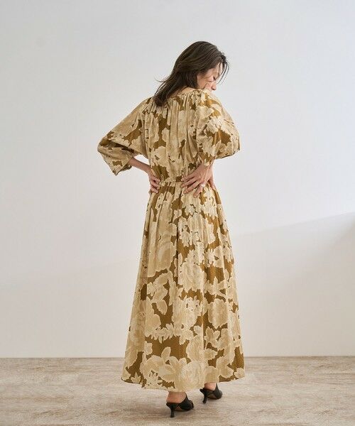 ROPE' / ロペ ロング・マキシ丈ワンピース | 【DEVEAUX（デヴォー）】別注ボカシフラワーウエストギャザーワンピース/洗える | 詳細7