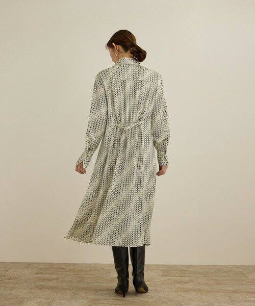 ROPE' / ロペ ロング・マキシ丈ワンピース | 【洗える】キカプリントシャツシェイプワンピース | 詳細2