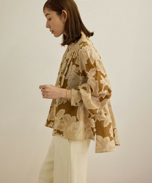 ROPE' / ロペ シャツ・ブラウス | 【DEVEAUX（デヴォー）】別注ボカシフラワーボリュームスリーブブラウス/洗える | 詳細14