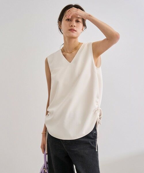 ROPE' / ロペ シャツ・ブラウス | 【洗える】バックサテンドロストVネックブラウス【WEB・一部店舗限定】 | 詳細1