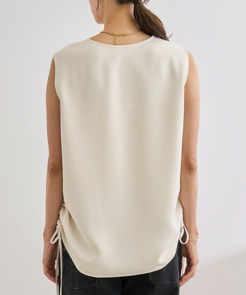 ROPE' / ロペ シャツ・ブラウス | 【洗える】バックサテンドロストVネックブラウス【WEB・一部店舗限定】 | 詳細12
