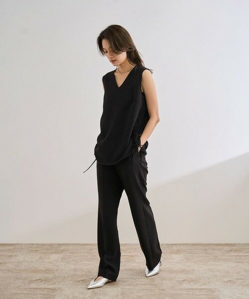 ROPE' / ロペ シャツ・ブラウス | 【洗える】バックサテンドロストVネックブラウス【WEB・一部店舗限定】 | 詳細3