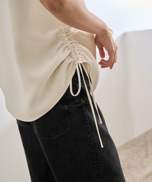 ROPE' / ロペ シャツ・ブラウス | 【洗える】バックサテンドロストVネックブラウス【WEB・一部店舗限定】 | 詳細5