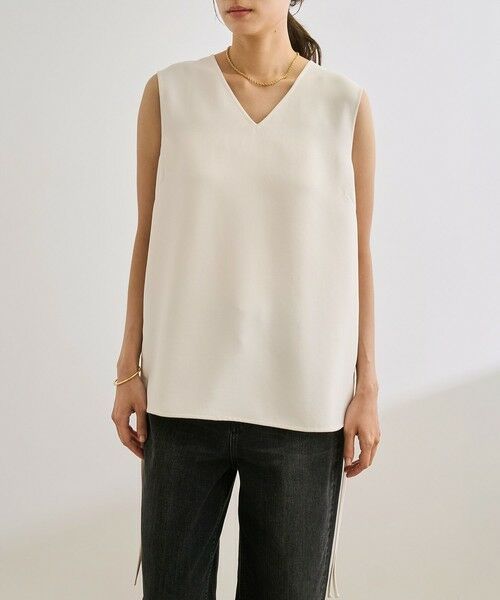 ROPE' / ロペ シャツ・ブラウス | 【洗える】バックサテンドロストVネックブラウス【WEB・一部店舗限定】 | 詳細8