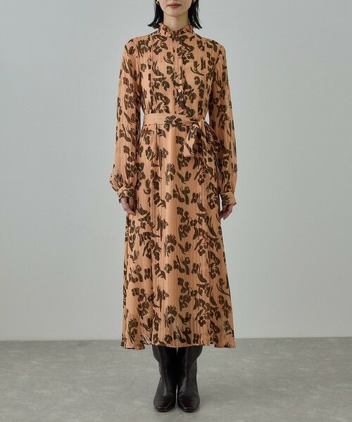 ROPE' / ロペ ロング・マキシ丈ワンピース | フラワープリントタックワンピース/イージーケア | 詳細17