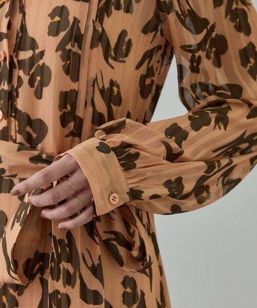 ROPE' / ロペ ロング・マキシ丈ワンピース | フラワープリントタックワンピース/イージーケア | 詳細22