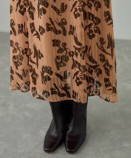 ROPE' / ロペ ロング・マキシ丈ワンピース | フラワープリントタックワンピース/イージーケア | 詳細23