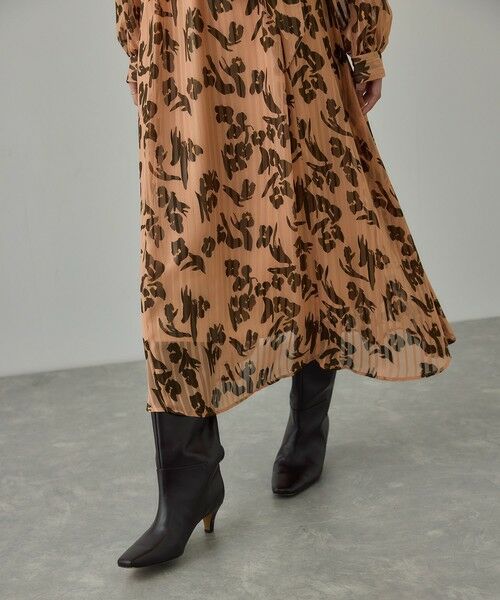 ROPE' / ロペ ロング・マキシ丈ワンピース | フラワープリントタックワンピース/イージーケア | 詳細4