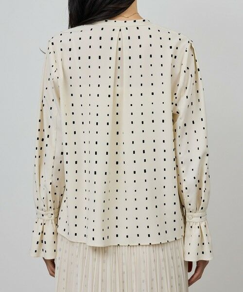 ROPE' / ロペ シャツ・ブラウス（半袖以外） | スクエアドットプリントブラウス/イージーケア | 詳細10