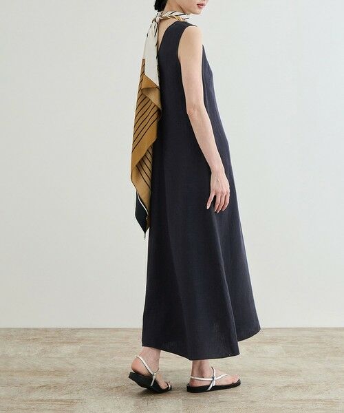 ROPE' / ロペ ロング・マキシ丈ワンピース | 尾州リネン ディープVネックフレアワンピース | 詳細17