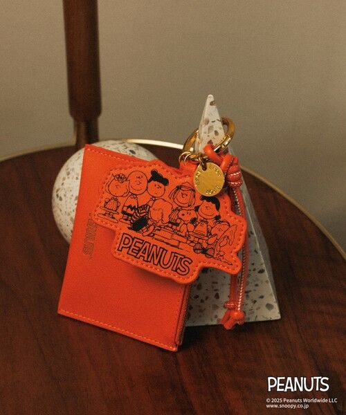 ROPE' / ロペ チャーム | 【WEB限定/一部店舗限定】【E'POR×PEANUTS】別注 ポーチ付き ART CHARM（レッド(60)）