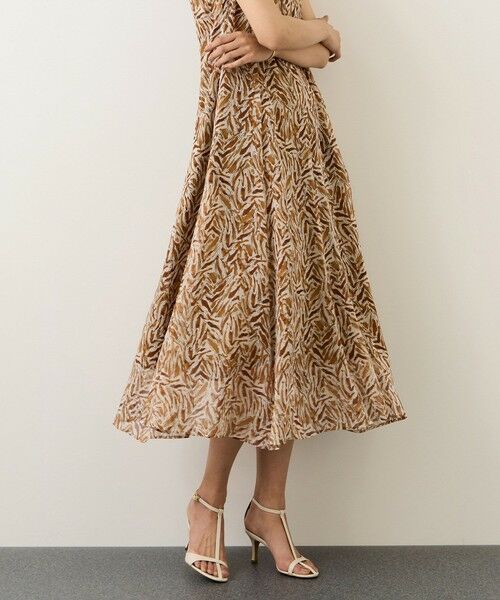 ROPE' / ロペ ロング・マキシ丈ワンピース | 【DEVEAUX(デヴォー)】プリントフレアワンピース | 詳細1