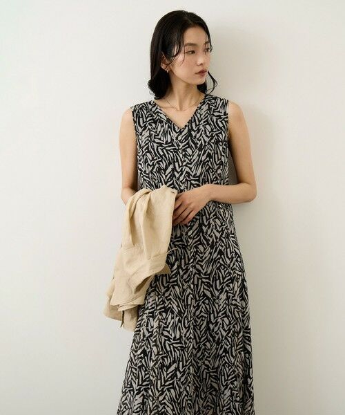 ROPE' / ロペ ロング・マキシ丈ワンピース | 【DEVEAUX(デヴォー)】プリントフレアワンピース | 詳細11