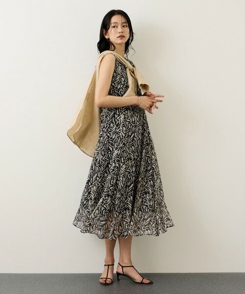 ROPE' / ロペ ロング・マキシ丈ワンピース | 【DEVEAUX(デヴォー)】プリントフレアワンピース | 詳細4
