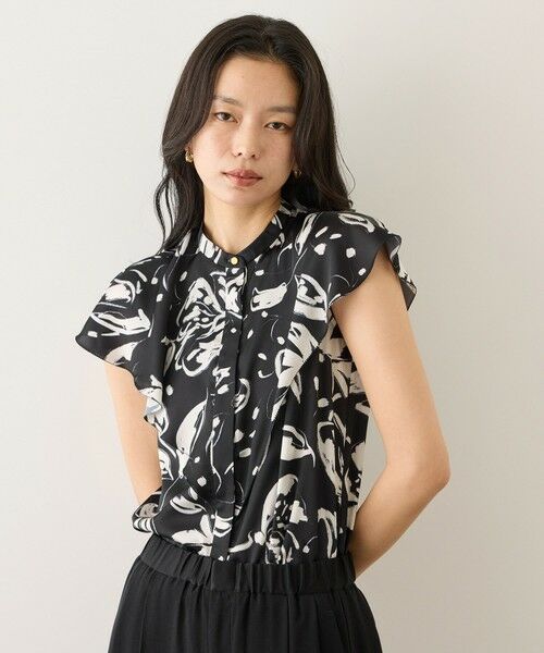 ROPE' / ロペ シャツ・ブラウス | 【DEVEAUX(デヴォー)】フラワープリントドレープカラーブラウス/セットアップ対応（ブラック系(02)）