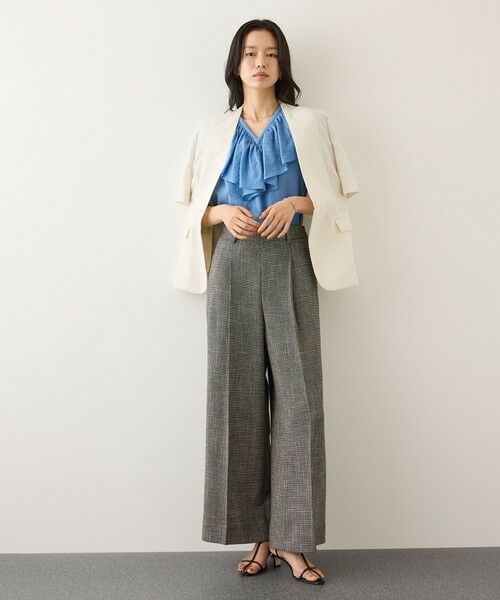 ROPE' / ロペ シャツ・ブラウス | 【一部WEB限定】Vネックフリルブラウス(無地・ピンストライプ)/イージーケア | 詳細16