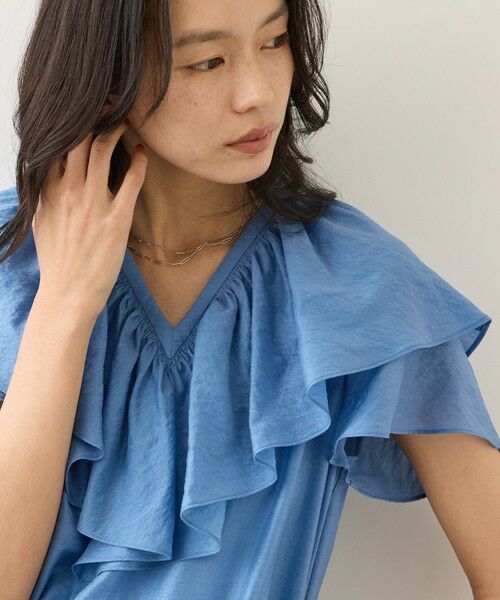 ROPE' / ロペ シャツ・ブラウス | 【一部WEB限定】Vネックフリルブラウス(無地・ピンストライプ)/イージーケア | 詳細17