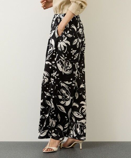 ROPE' / ロペ その他パンツ | 【DEVEAUX(デヴォー)】フラワープリントイージーパンツ/セットアップ対応 | 詳細13