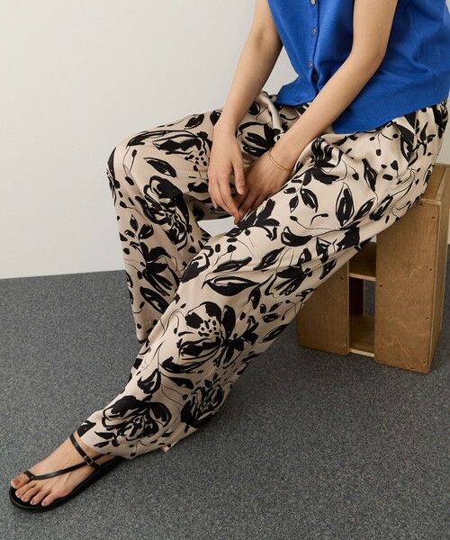 ROPE' / ロペ その他パンツ | 【DEVEAUX(デヴォー)】フラワープリントイージーパンツ/セットアップ対応（ベージュ系(28)）