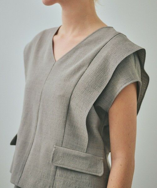 ROPE' / ロペ シャツ・ブラウス | 【一部店舗限定】【REALM（レルム）】V-NECK BLOUSE｜セットアップブラウス　26SS | 詳細1