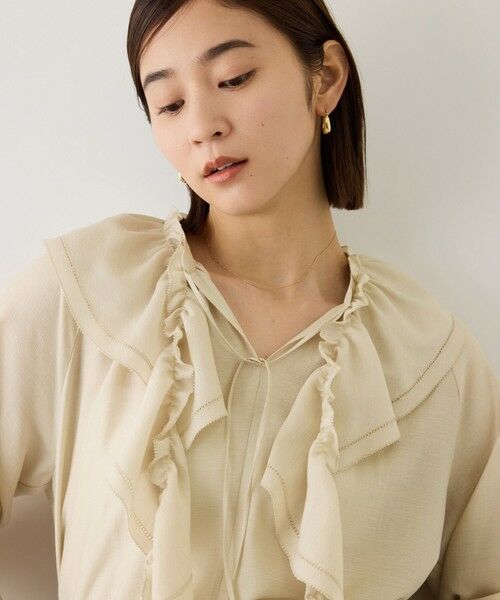 ROPE' / ロペ シャツ・ブラウス | 【J'aDoRe・一部店舗限定サイズ】取り外し可能 2WAYラッフルフリルブラウス/イージーケア（ベージュ(27)）