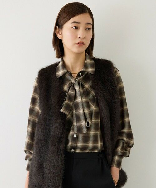 ROPE' / ロペ シャツ・ブラウス | 【J'aDoRe・一部店舗限定サイズ】ボウタイ付き(取り外し可能 )シアーチェックシャツブラウス/イージーケア（ブラウン系(23)）
