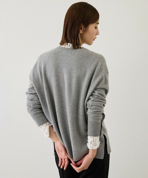 ROPE' / ロペ ニット・セーター | 【J'aDoRe・一部店舗限定サイズ】カシミヤブレンドスリーブ釦サイドスリットニット/一部WEB限定カラー・イージーケア | 詳細1