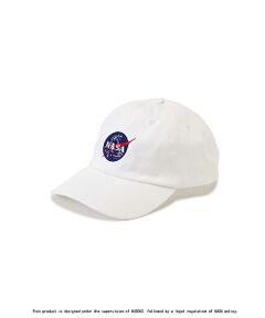 NASAのロゴ刺繍のワッペンがポイントのカジュアルなキャップです。シンプルなデザインでどんなコーディネートにも使えます。日焼け対策はもちろん、いつものスタイルにプラスするだけでオシャレ度がアップします。
