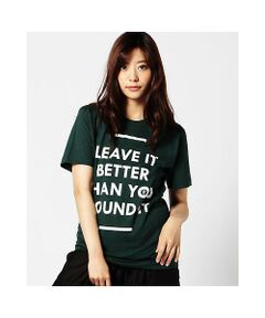 ロゴプリント柄Tシャツ