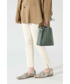 ナロースキニーパンツ