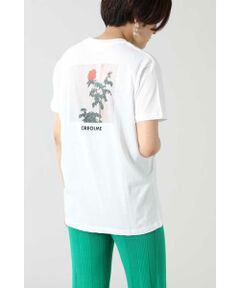 バックプリントTシャツ