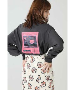 バックプリントロングTシャツ