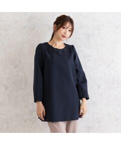 Rose Tiara / ローズティアラ シャツ・ブラウス | フラワーモチーフ付きブラウス