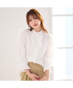 <font color='#00a676'>・ Hand wash OK</font><br>繊細でエアリーなチュール素材をレイヤードしたフェミニンで存在感のあるシャツブラウス。<br>ボリュームを持たせたチュールの袖が浮き上がる軽やかで華やかなデザイン。<br>フロントのフリルが着るだけで華やかな印象に。<br>１枚で存在感あるデザイン、春夏のおすすめブラウスです。<br>オフホワイト、ブラックの全2色。<br><br>コーディネートアイテム<br>パンツ/ 51051503<br>カーゴパンツ/ 51052503<br><br>＊取り扱いについては、商品についている品質表示でご確認ください。<br>＊撮影環境により、実際と色味が違って見える場合があります。<br>また、PC・スマートフォンなどにより、製品と画像のカラーが異なる場合もございます。<br>＊商品画像はサンプルのため、色味やサイズ、プリント位置、仕様などに変更がある場合があります。<br>＊50号は一部の店舗・ONLINE SHOPのみの展開となります。取扱いしていないサイトもございますのでご了承ください。<br><br><br><font color='#e73656'>【RoseTiara/ローズティアラ】</font><br>フェミニンな愛らしさと、大人のエレガンスを一度にまとう服。 <br>「可愛い」をずっと手放さない、あなたのためのブランドです。<br><br>素材選びからデザイン、パターンまでを一貫して行い、タックの向きやギャザー分量、フリル位置などを36・38・40号と42・46・50号では調整し、パターンを分けることで美しいシルエットと着心地の良い服を提案します。<BR>